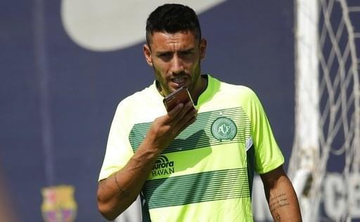 仅点燃了足 仅点燃了足