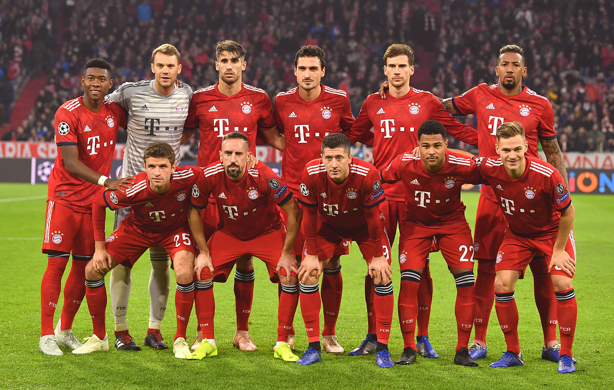 在更衣室内 在更衣室内